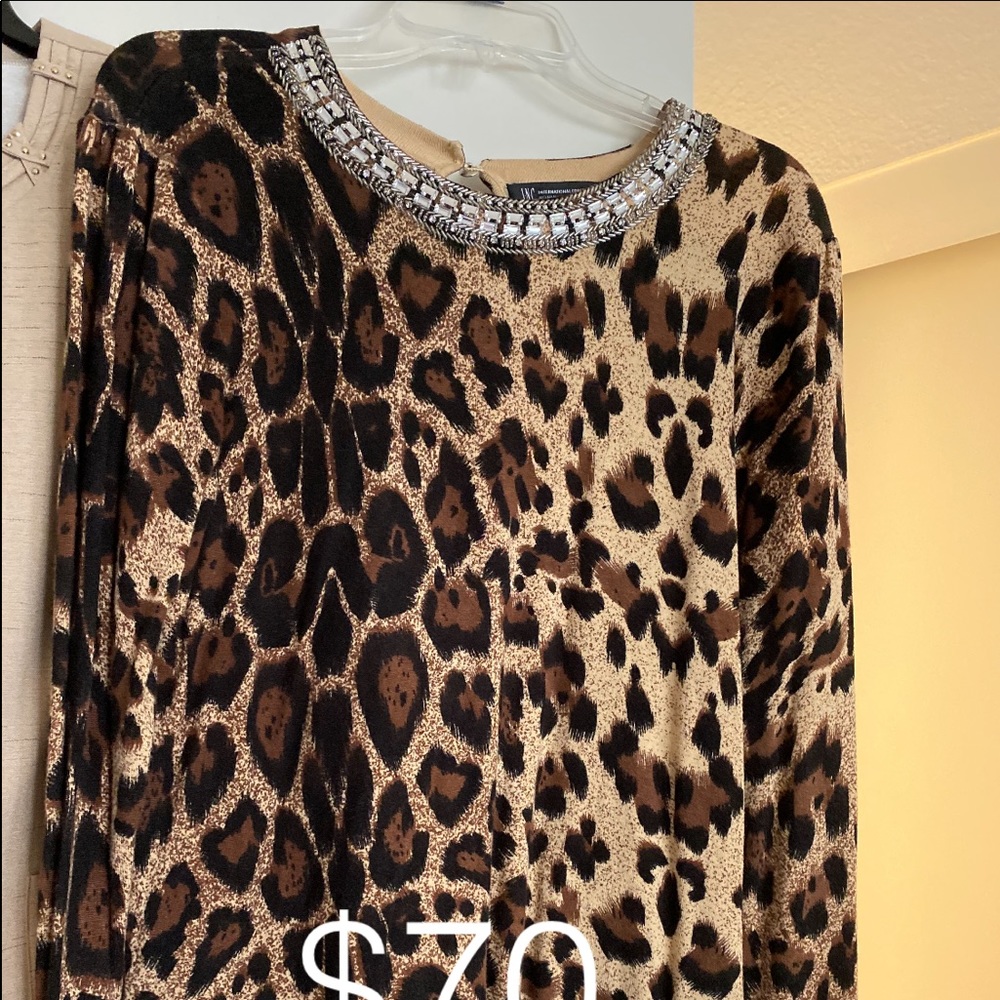 Tiger tops